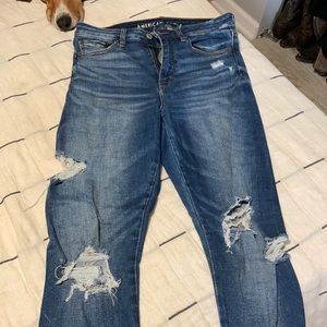 Ripped AE jeans size 6